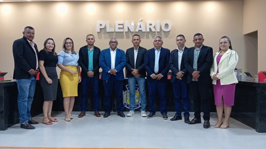 Câmara de Vereadores de Vera Mendes realiza sessão ordinária e extraordinária com aprovação da LDO 2026 e diversos projetos.